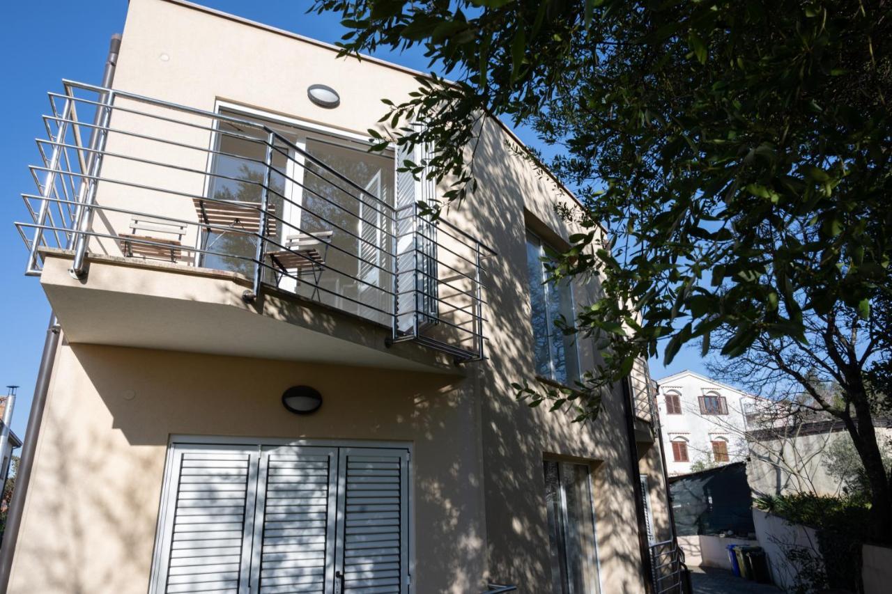 Apartment Davor Malinska Eksteriør billede